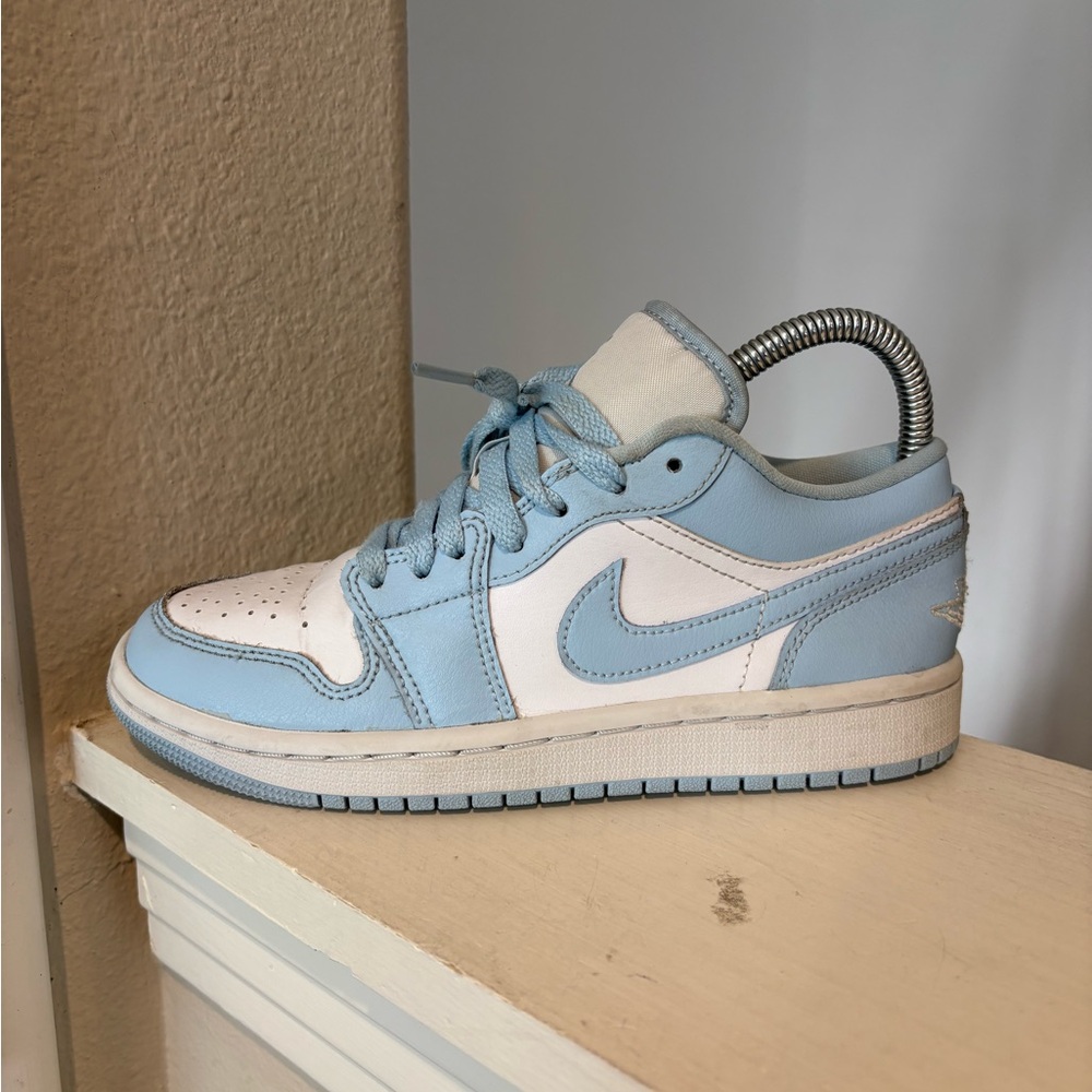 Nike Air Jordan 1 Low White/Ice Blue Shoes DC0774-141 Womens 5.5 Youth 4Y - Picture 2 of 9